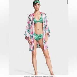 Victoria secret Very Sexy 4-Piece Silk Gift Set